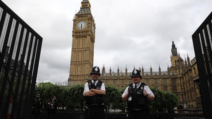 Νέο περιστατικό με ύποπτο πακέτο στο Βρετανικό Κοινοβούλιο