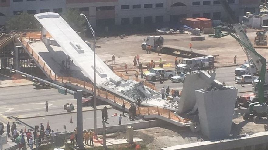 Έως 10 νεκροί από την κατάρρευση της πεζογέφυρας στο Μαϊάμι – ΒΙΝΤΕΟ