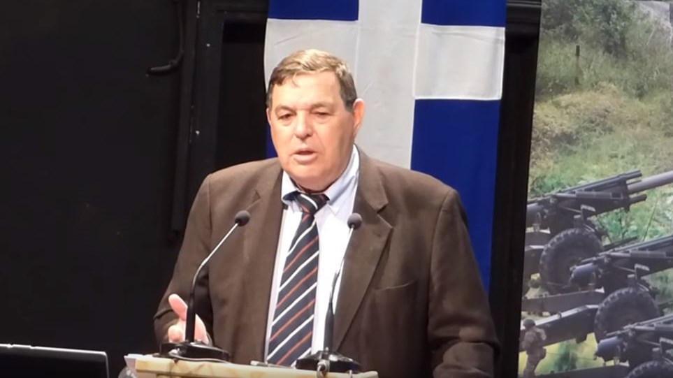 “Κεραυνοί” του Στρατηγού Φράγκου Φραγκούλη για τη σύλληψη των δυο Ελλήνων στρατιωτικών – ΒΙΝΤΕΟ