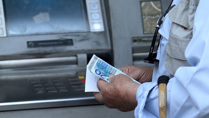 Ποιοι, πότε και πώς παίρνουν τα αναδρομικά στις συντάξεις