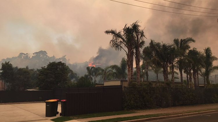 Πύρινος εφιάλτης σε πόλη της Αυστραλίας – Περισσότερα από 70 κτίρια κάηκαν – ΦΩΤΟ