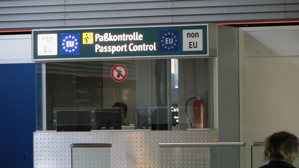 Πιθανή παράταση στους ελέγχους πτήσεων από Ελλάδα εξετάζουν οι Γερμανοί