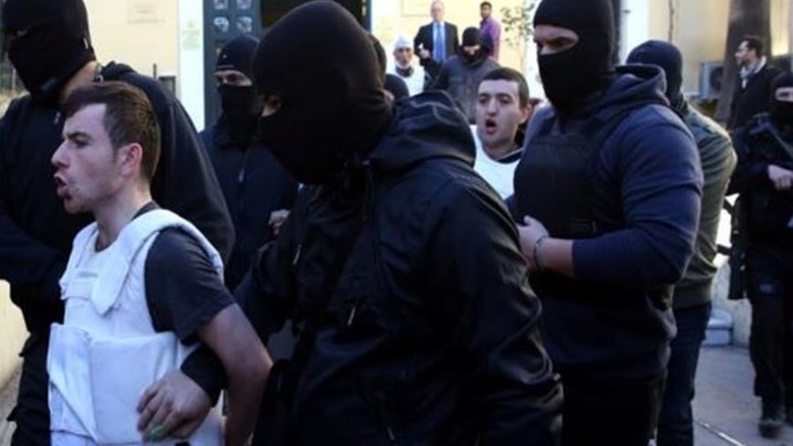 Στις 16 Απριλίου θα απολογηθούν οι 3 από τους 9 Τούρκους που συνελήφθησαν στην Αθήνα για τρομοκρατία