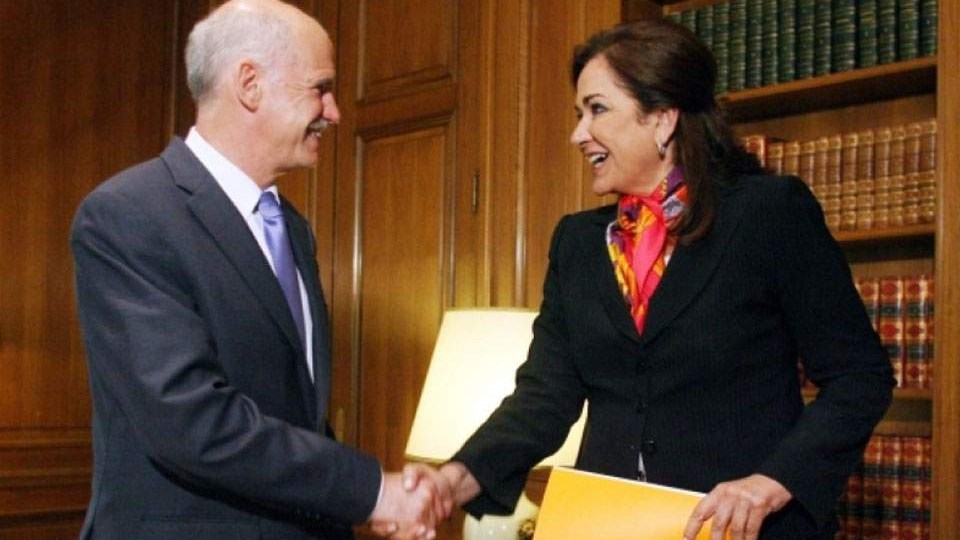 Για ανικανότητα και διγλωσσία στα εθνικά θέματα κατηγορούν την κυβέρνηση Παπανδρέου και Μπακογιάννη