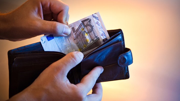 ΓΣΕΕ: Πώς αμείβεται η αργία της 25ης Μαρτίου