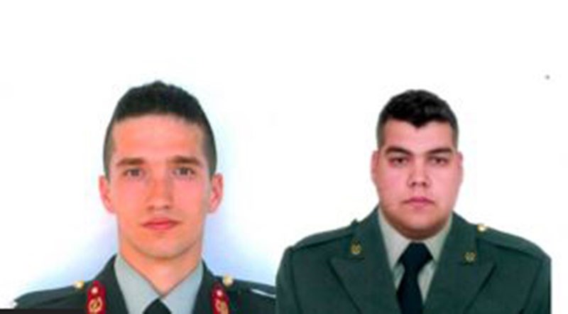 “Να ακυρωθούν οι εορταστικές εκδηλώσεις για το Πάσχα στα στρατόπεδα” ζητούν στρατιωτικοί για τους 2 συναδέλφους τους