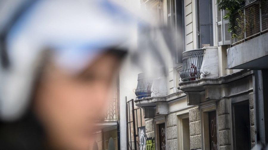 Επίθεση αντιεξουσιαστών σε δικηγορικά γραφεία στην Αθήνα