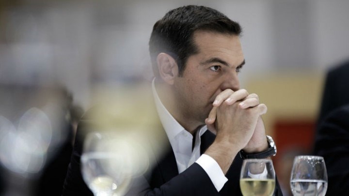 Economist: Ξεθωριάζει το αφήγημα Τσίπρα για οικονομική επιτυχία – Τριγμοί στον συνασπισμό με τους ΑΝΕΛ