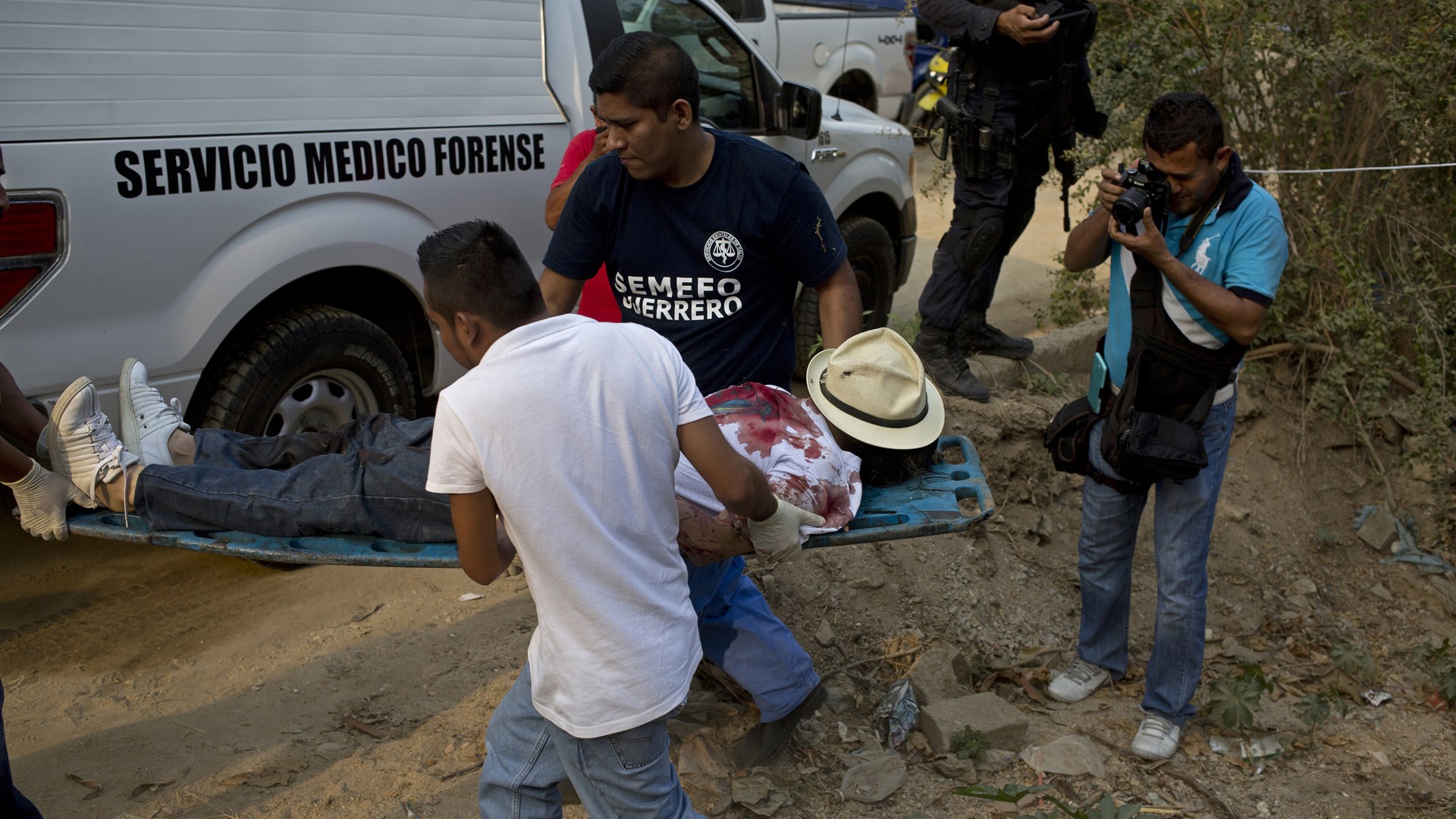 Χωρίς τέλος η αιματοχυσία στο Μεξικό: Άλλα 15 πτώματα βρέθηκαν σε εγκαταλελειμμένο φορτηγάκι – ΦΩΤΟ