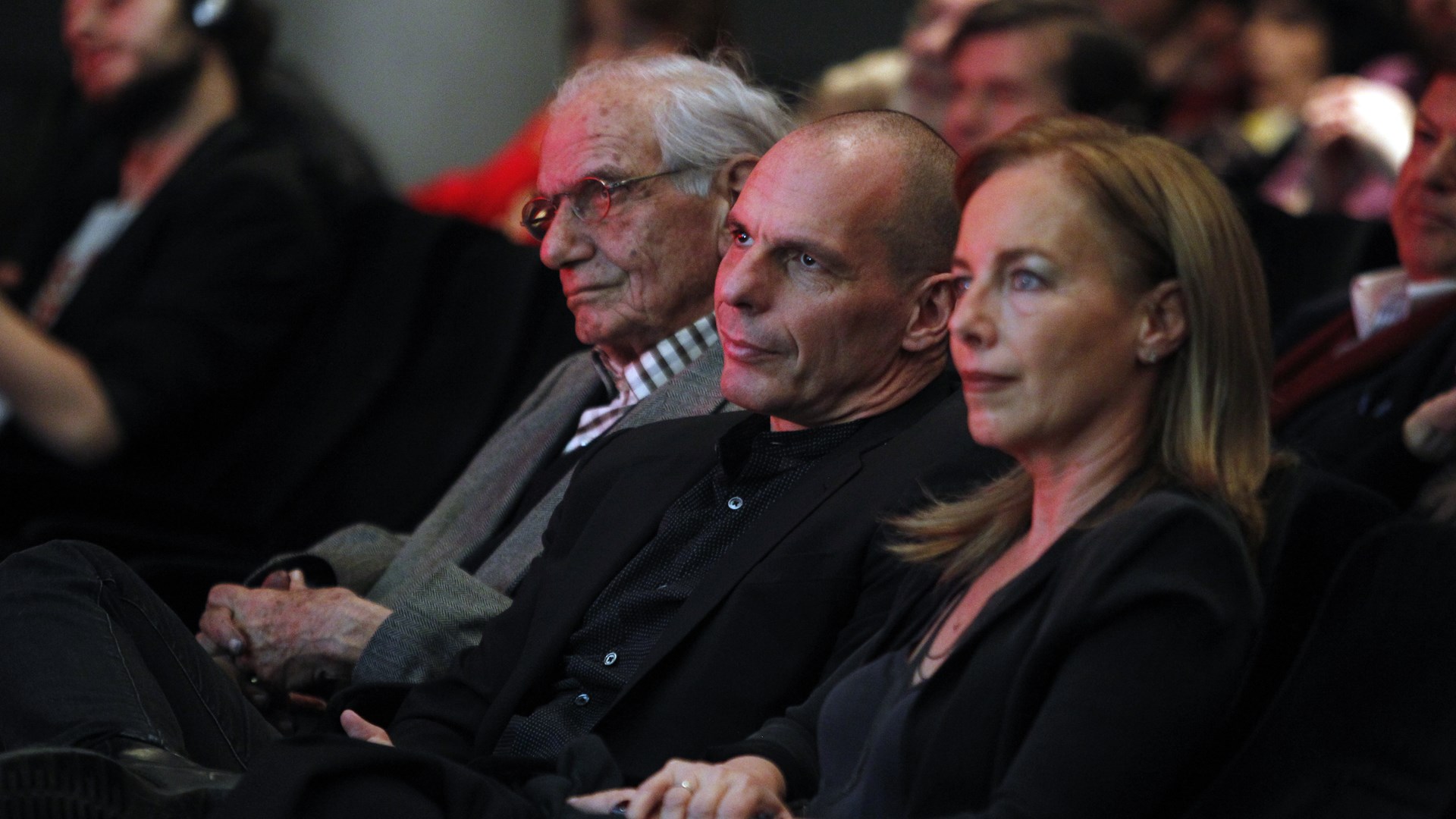 Ολοκληρώθηκαν οι εργασίες της ιδρυτικής συνδιάσκεψης του κόμματος του Γιάνη Βαρουφάκη – ΦΩΤΟ