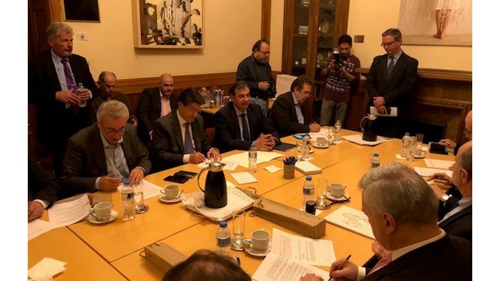 Υπεγράφη η νέα Εθνική Γενική Συλλογική Σύμβαση Εργασίας – Τι διασώζεται