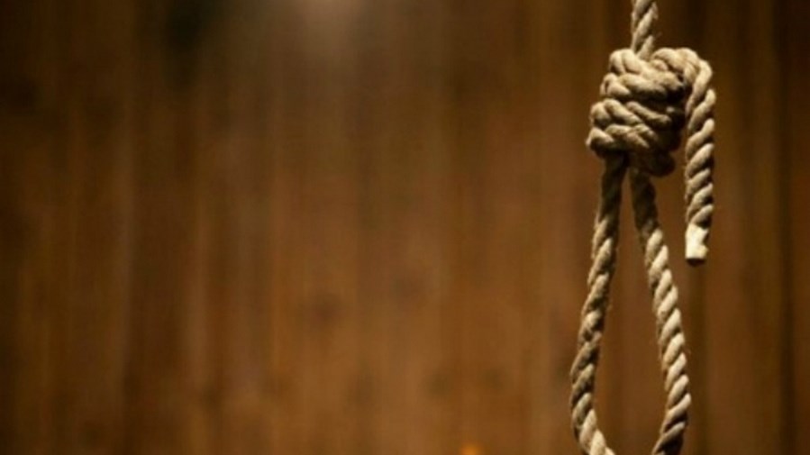 Τραγωδία: Βρήκε κρεμασμένο τον 18χρονο εγγονό της