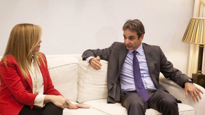 Μητσοτάκης σε Γεννηματά: Δεν είναι του παρόντος η Συνταγματική αναθεώρηση