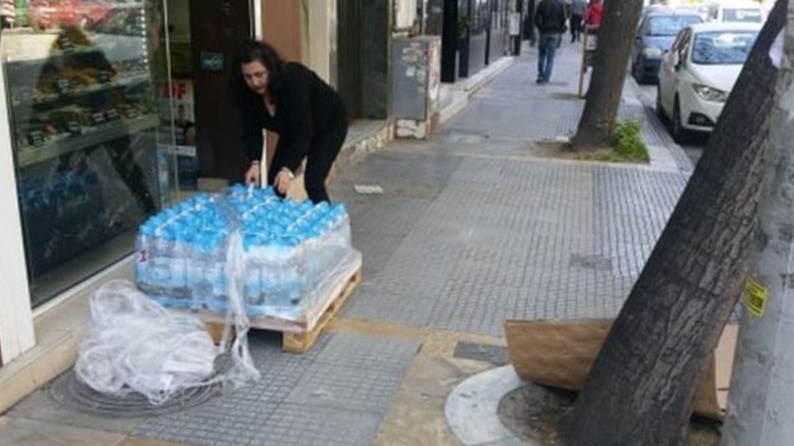 Το νερό…νεράκι λένε οι Θεσσαλονικείς – Χωρίς υδροδότηση η μισή πόλη – Κλειστά αύριο πολλά σχολεία – ΦΩΤΟ