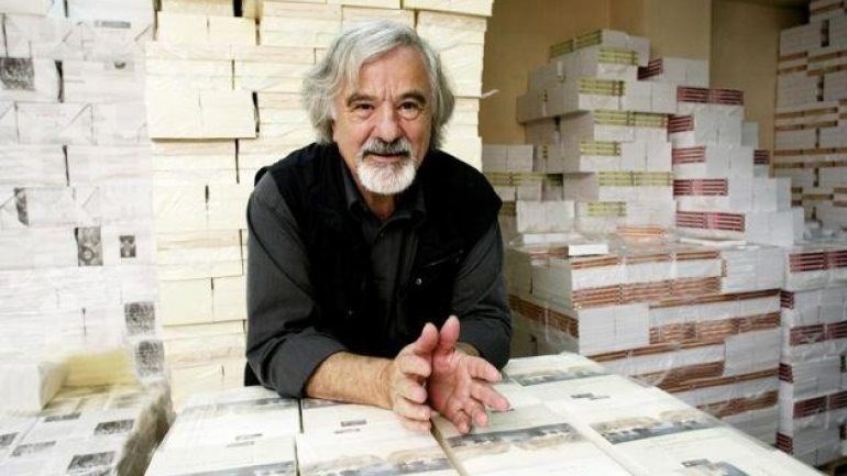 Το πανεπιστήμιο Κρήτης αφαίρεσε τον τίτλο του επίτιμου διδάκτορα από τον Ρίχτερ