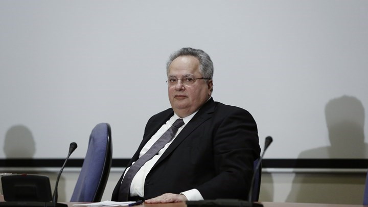 Πότε θα ενημερώσει τους πολιτικούς αρχηγούς ο Κοτζιάς για το Σκοπιανό