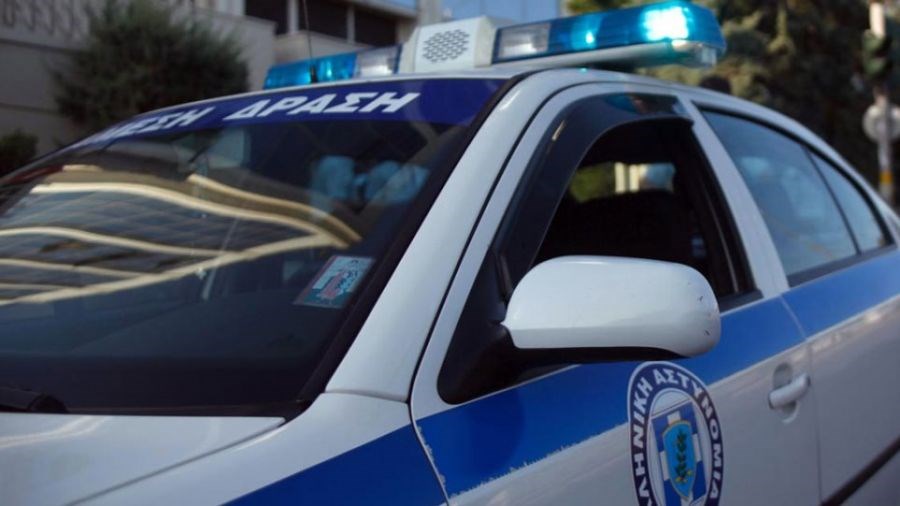 Θεσσαλονίκη: Χειροπέδες σε αστυνομικό που εξαπατούσε πολίτες σε διαδικτυακές αγοραπωλησίες αυτοκινήτων
