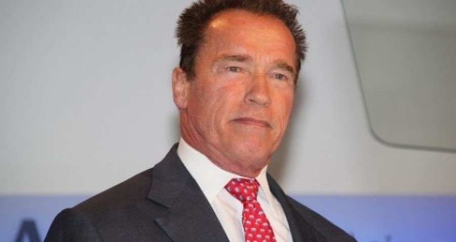 “I’m back” είπε ο Σβαρτσενέγκερ μετά την εγχείρηση στην καρδιά του