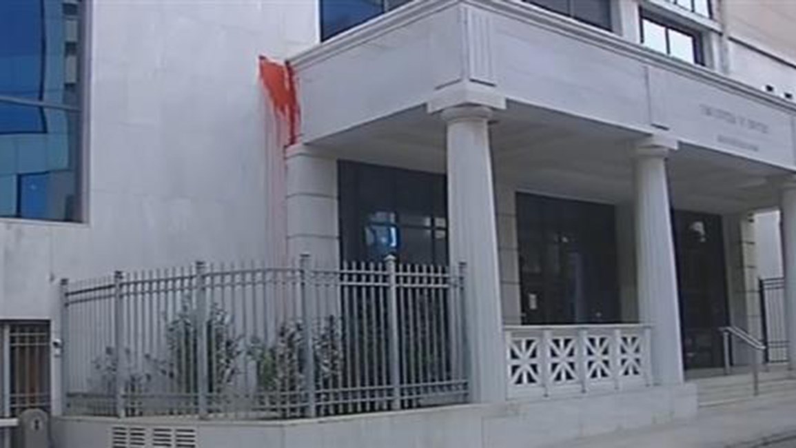 Καταδρομική επίθεση στο Διοικητικό Πρωτοδικείο Αθηνών