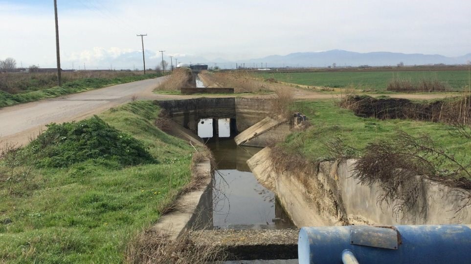 ΥΠΕΣ κατά ΝΔ για το νερό στη Θεσσαλονίκη: Εκεί που μας χρωστούσαν, μας πήραν και το βόδι