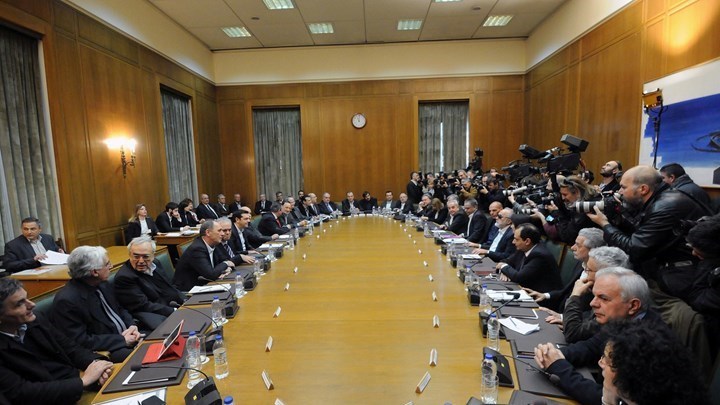 Έκτακτο υπουργικό συμβούλιο σήμερα για τους δύο στρατιωτικούς και τα εθνικά θέματα