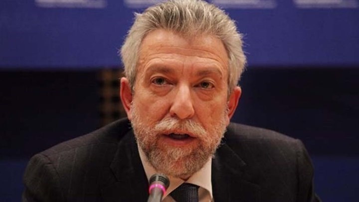 Ο Κοντονής διαψεύδει δημοσιεύματα που τον εμφανίζουν να χαρίζει ποινές σε έμπορο ναρκωτικών