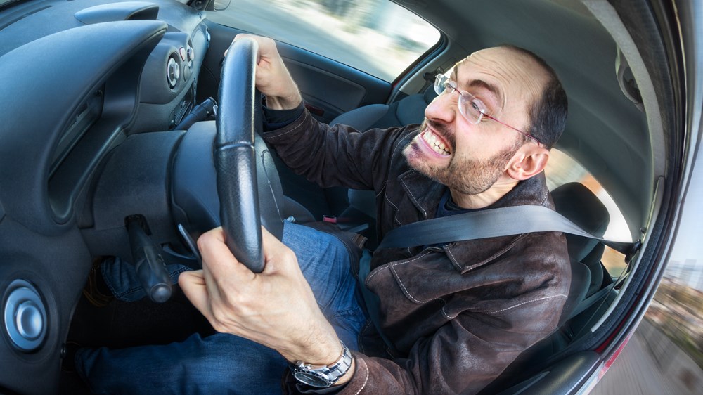 15 ερωτήσεις για να αποδείξεις ότι πήρες με την αξία σου το δίπλωμα οδήγησης