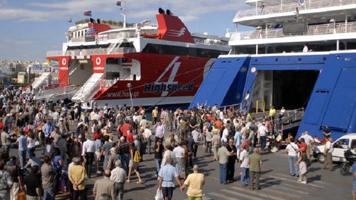 Κορυφώνεται η έξοδος του Πάσχα – Η κίνηση και τα δρομολόγια σε Πειραιά – Ραφήνα – Λαύριο