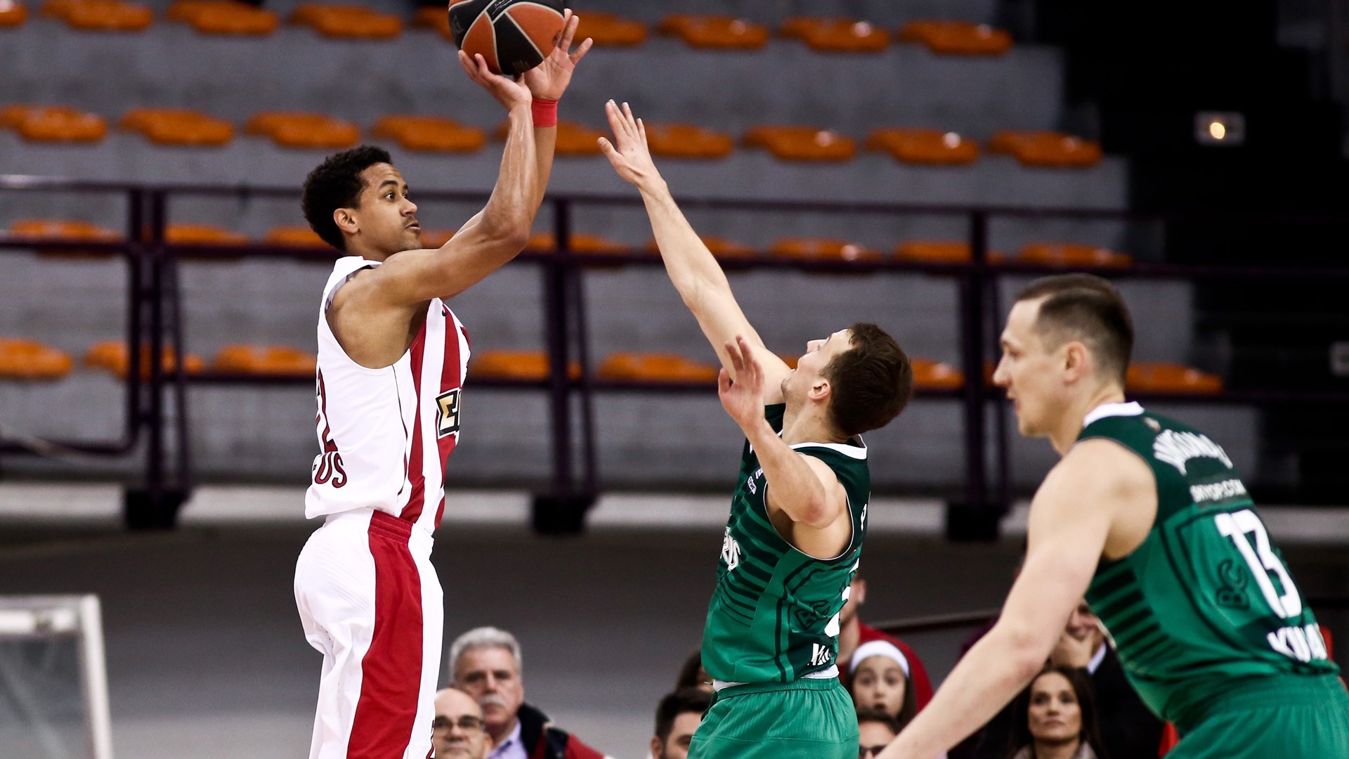 Ολυμπιακός – Ζαλγκίρις 80-80 (ΠΑΡΑΤΑΣΗ)