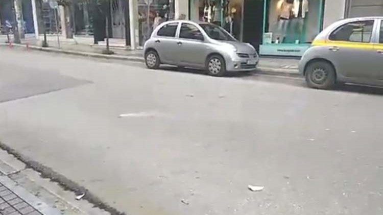 Η Πρώτη Ανάσταση στην Πάτρα και ο κροτιδοπόλεμος – ΒΙΝΤΕΟ