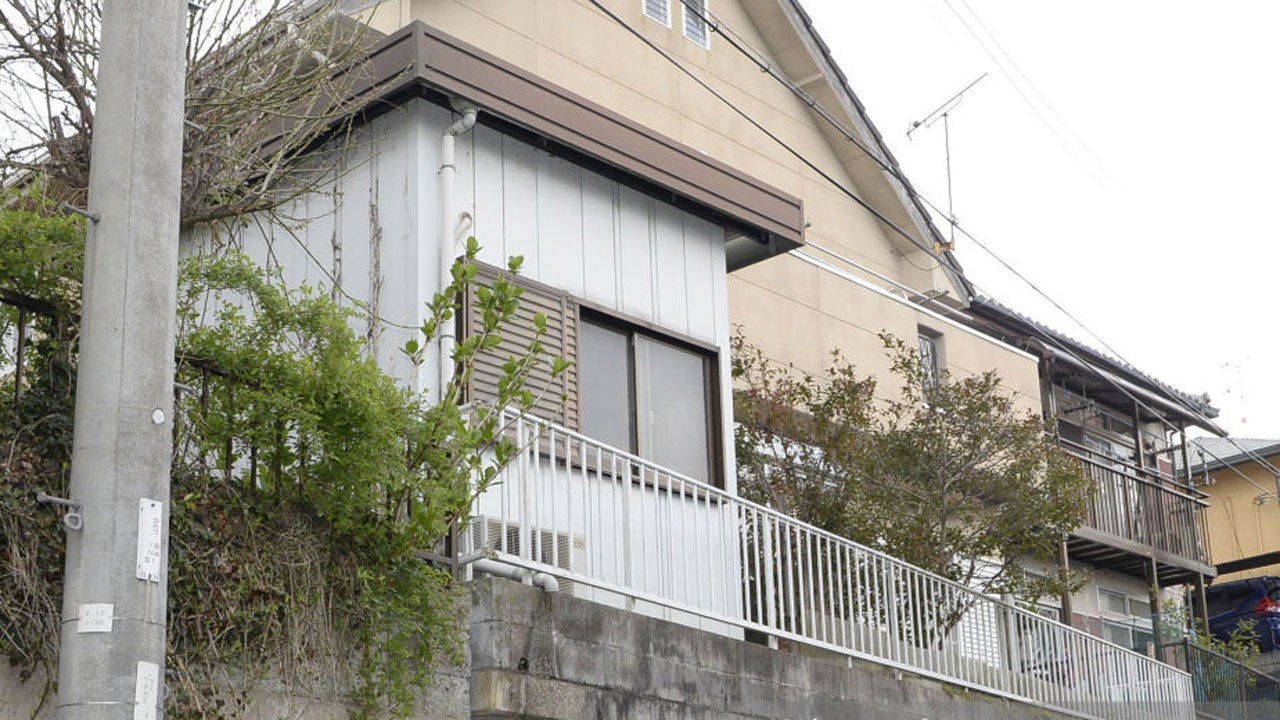 Πα-τέρας είχε φυλακισμένο σε κλουβί τον άρρωστο γιο του επί 20 χρόνια