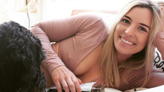 Αυτή η blogger εξαφανίζει την κυτταρίτιδα με μία κίνηση – ΦΩΤΟ