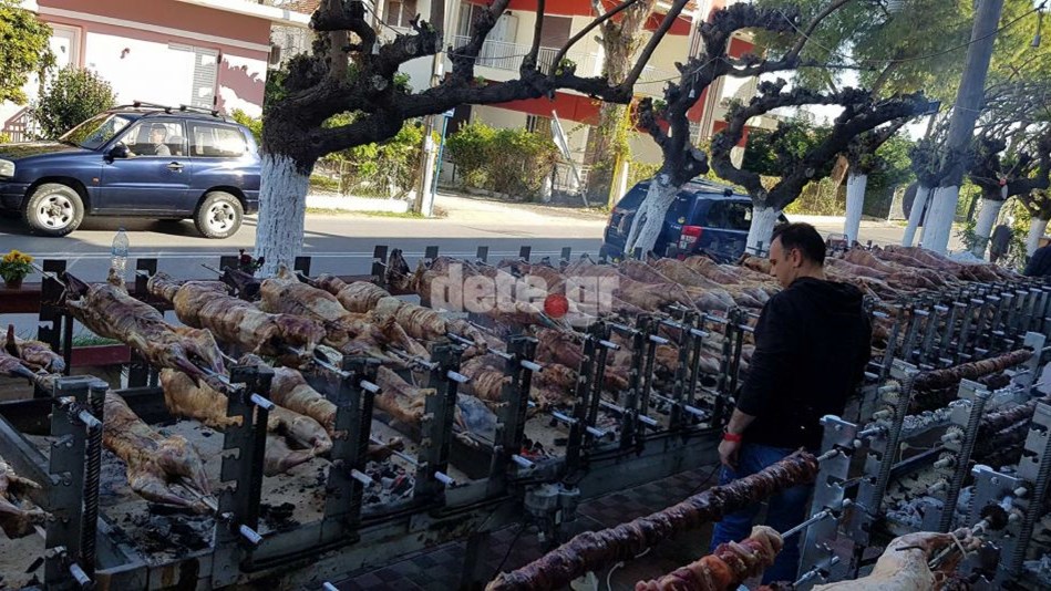 Ψήσιμο για ρεκόρ Γκίνες- Δείτε πόσες σούβλες “τσεκάρει” ταυτόχρονα ο… ειδικός- ΦΩΤΟ