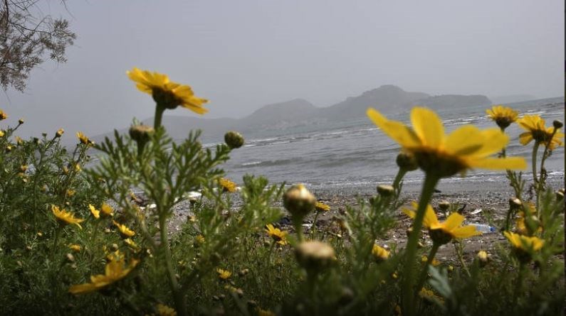 Με υψηλές θερμοκρασίες, αλλά και βροχές η επιστροφή των εκδρομέων του Πάσχα – Η πρόγνωση του καιρού