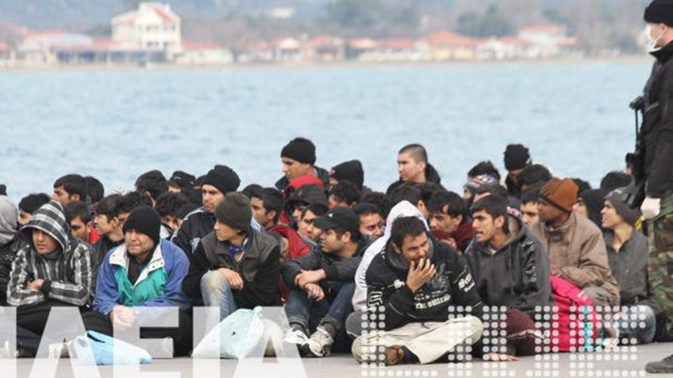 Εντοπίστηκε σκάφος με 66 παράτυπους μετανάστες και τρεις διακινητές στην Κυλλήνη- ΦΩΤΟ