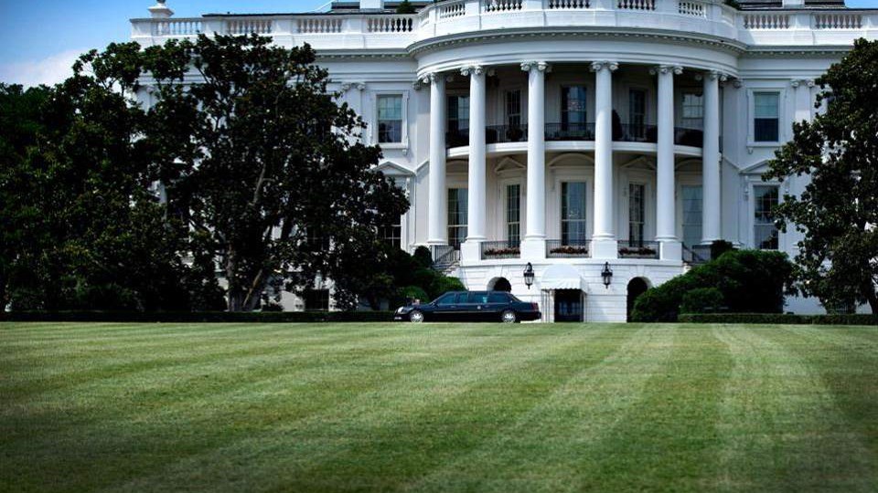 Συνεχίζονται οι αποχωρήσεις από τον Λευκό Οίκο – Παραιτήθηκε ο σύμβουλος εσωτερικής ασφάλειας Τομ Μπόσερτ