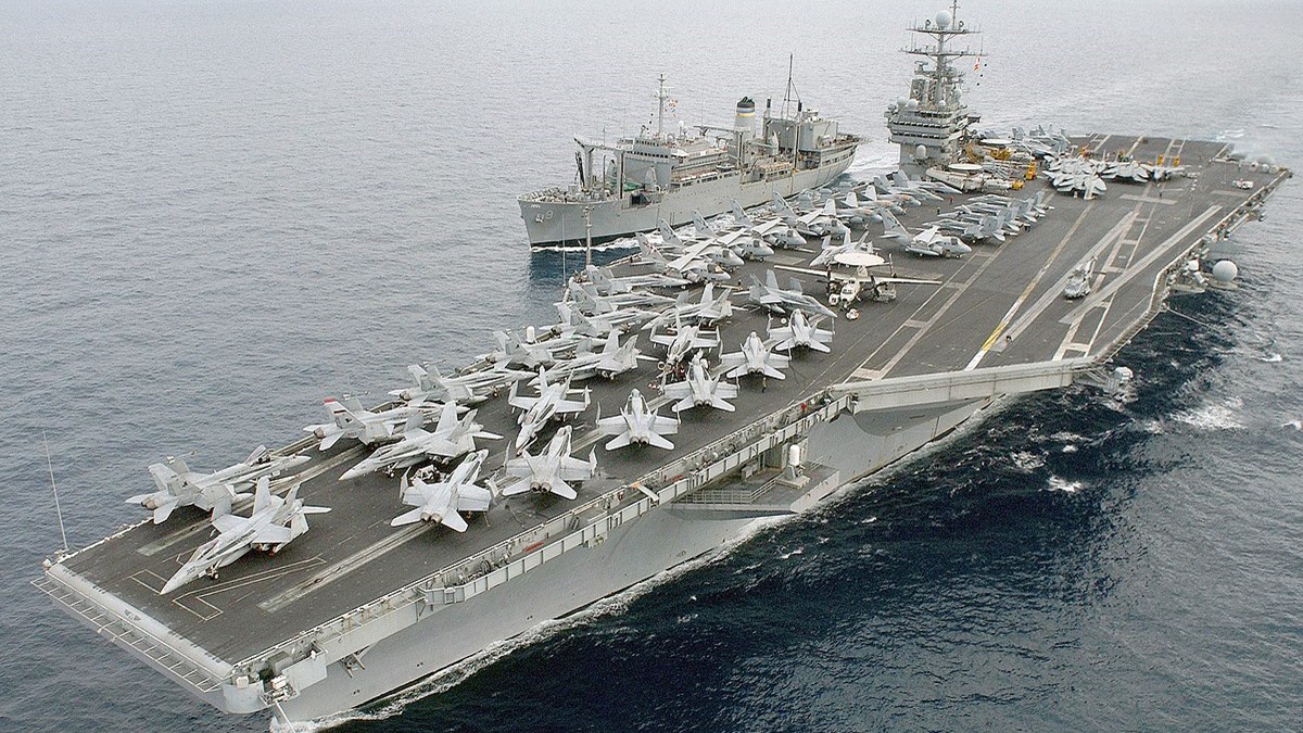 Καταιγιστικές εξελίξεις: Οι ΗΠΑ στέλνουν αεροπλανοφόρο και 7 πολεμικά πλοία στη Μεσόγειο