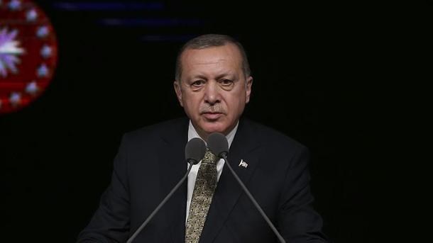 Ο Ερντογάν κουνάει το δάχτυλο σε Γερμανία και Γαλλία: Αυτοί λένε πως είναι πολιτισμένοι αλλά δεν έχουν ίχνος πολιτισμού