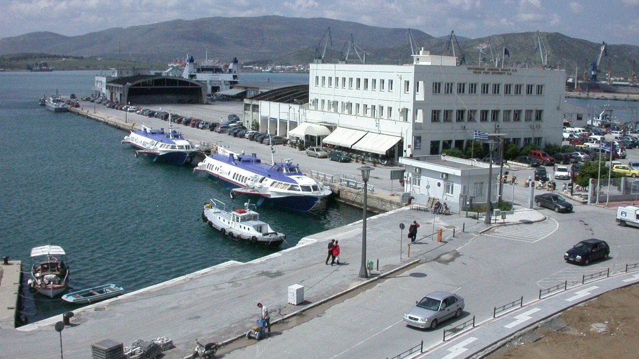 Χρωστούν μέχρι και οι… πρίγκιπες – Το “φέσι” Σαουδάραβα στον Οργανισμό Λιμένος Βόλου για τη θαλαμηγό του