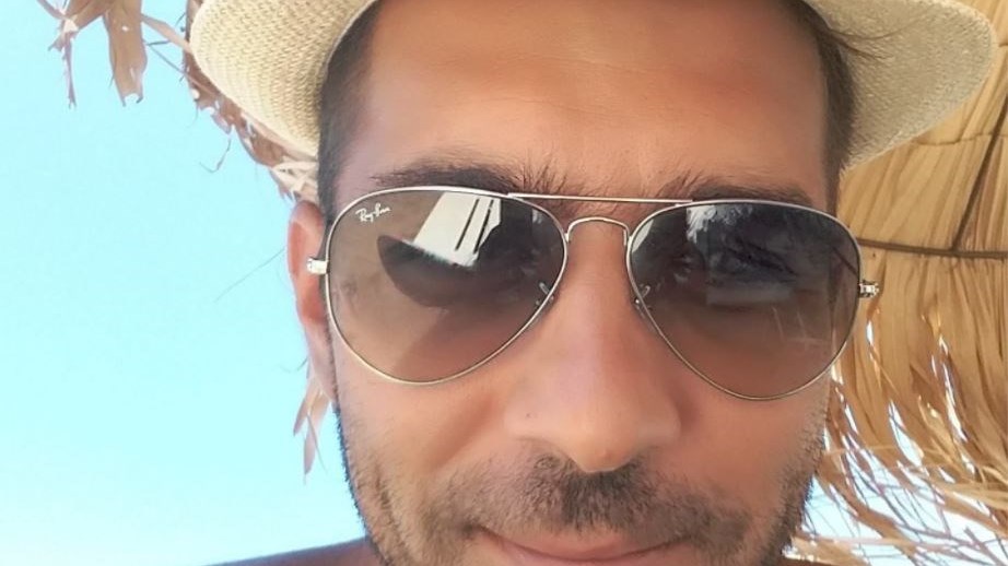 Μόνο στο enikos.gr: Αβάσταχτος ο θρήνος στο Μορφοβούνι Καρδίτσας, το χωριό του ήρωα πιλότου – Τι λέει η θεία του