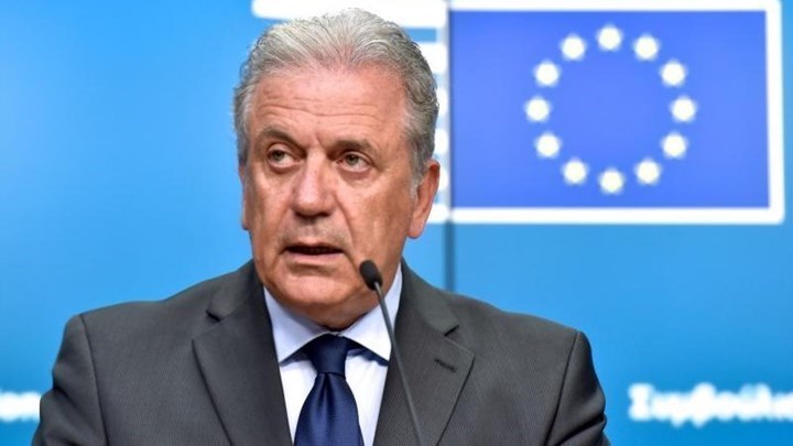 Αβραμόπουλος: Να διαφυλάξουμε και να ενισχύσουμε τη συνθήκη Σένγκεν