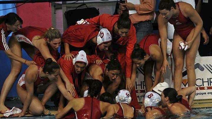 Κορίτσια για φίλημα: Στον τελικό του Len Trophy η ομάδα πόλο του Ολυμπιακού