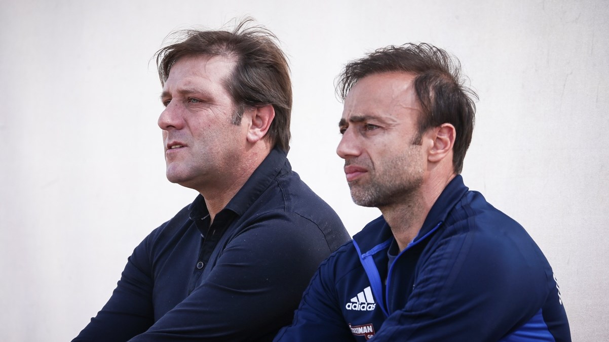 Oι πρώτες εικόνες του Μαρτίνς στον πάγκο του Ολυμπιακού – ΦΩΤΟ