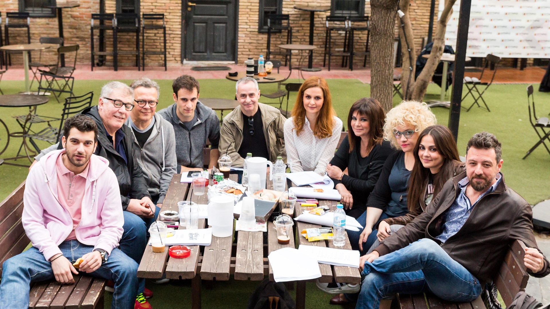 Το πρώτο κλικ από τον «Φίλο μου τον Λευτεράκη» που έρχεται στο «Χυτήριο»