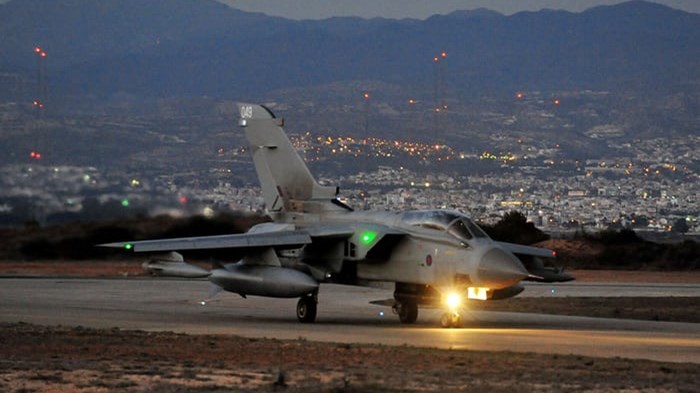 Δείτε το διάγγελμα της Τερέζα Μέι προς τους Βρετανούς για την επίθεση στη Συρία – ΒΙΝΤΕΟ