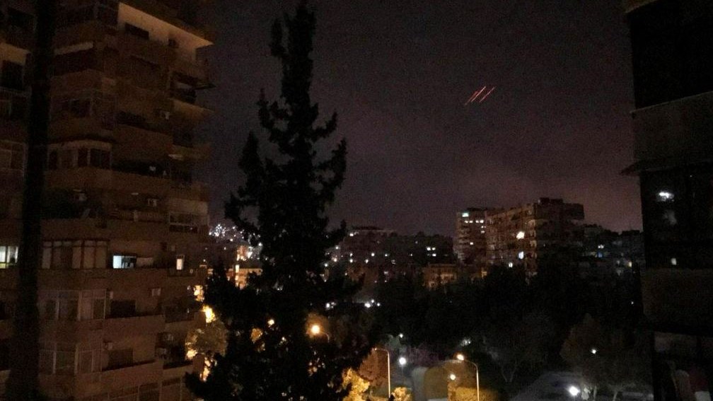 Συριακά ΜΜΕ: Μόνο υλικές ζημιές και τρεις άμαχοι τραυματίες από την επίθεση