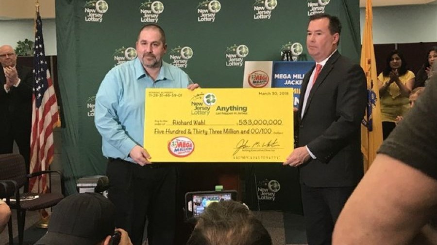 Κέρδισε 533 εκατομμύρια δολάρια και λίγο έλειψε να τα… χάσει