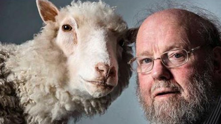 Ο άνθρωπος που κλωνοποίησε την Ντόλι δέχθηκε να γίνει “πειραματόζωο”