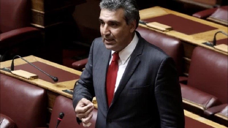 Την Τρίτη στην Επιτροπή Δεοντολογίας της Βουλής ο Φωκάς – Ζητάει συγγνώμη για τα «ακραία συνθήματα»