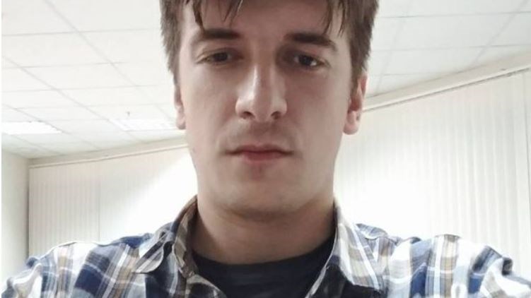 Μυστηριώδης θάνατος δημοσιογράφου – Έκανε “βουτιά” από τον πέμπτο όροφο